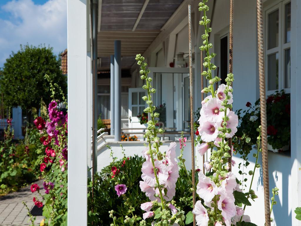 Haus Am Meer Hotel Ahrenshoop Bagian luar foto